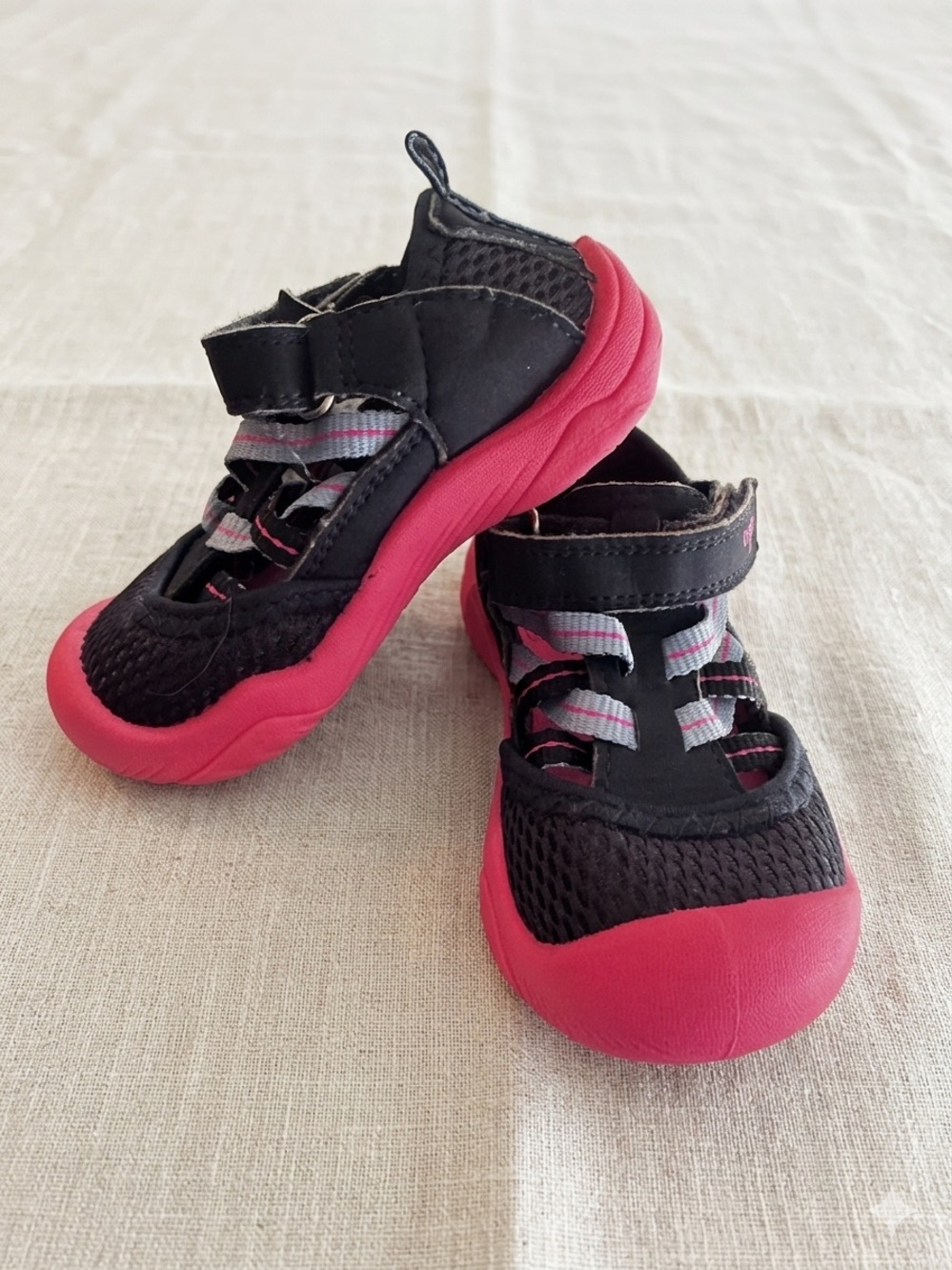 Oshkosh Hydra-G Navy & Pink Active Sandals 6T
